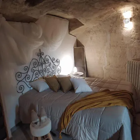 Palazzo Lombardi Cave & Lejlighed Matera