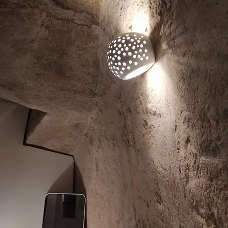 Palazzo Lombardi Cave &