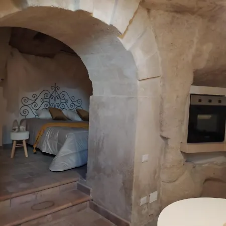 Palazzo Lombardi Cave & 아파트